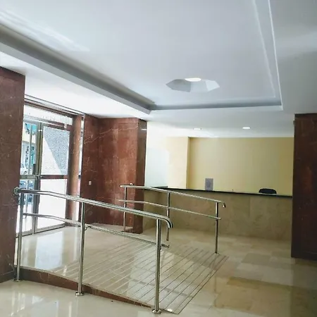 Edificio Centro Torre 2 Estudio 223 * 托雷莫利诺斯